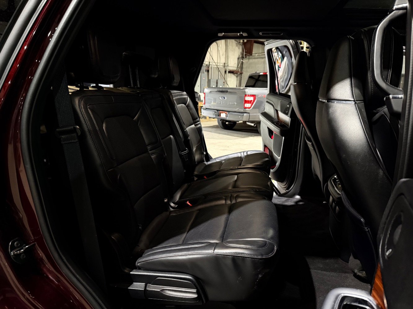 Used 2019 Lincoln Navigator Select w/ Technology Package RWD image 23