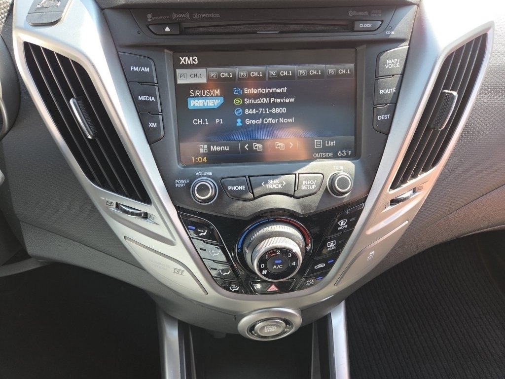 Used 2013 Hyundai Veloster w/ Tech Pkg FWD image 26