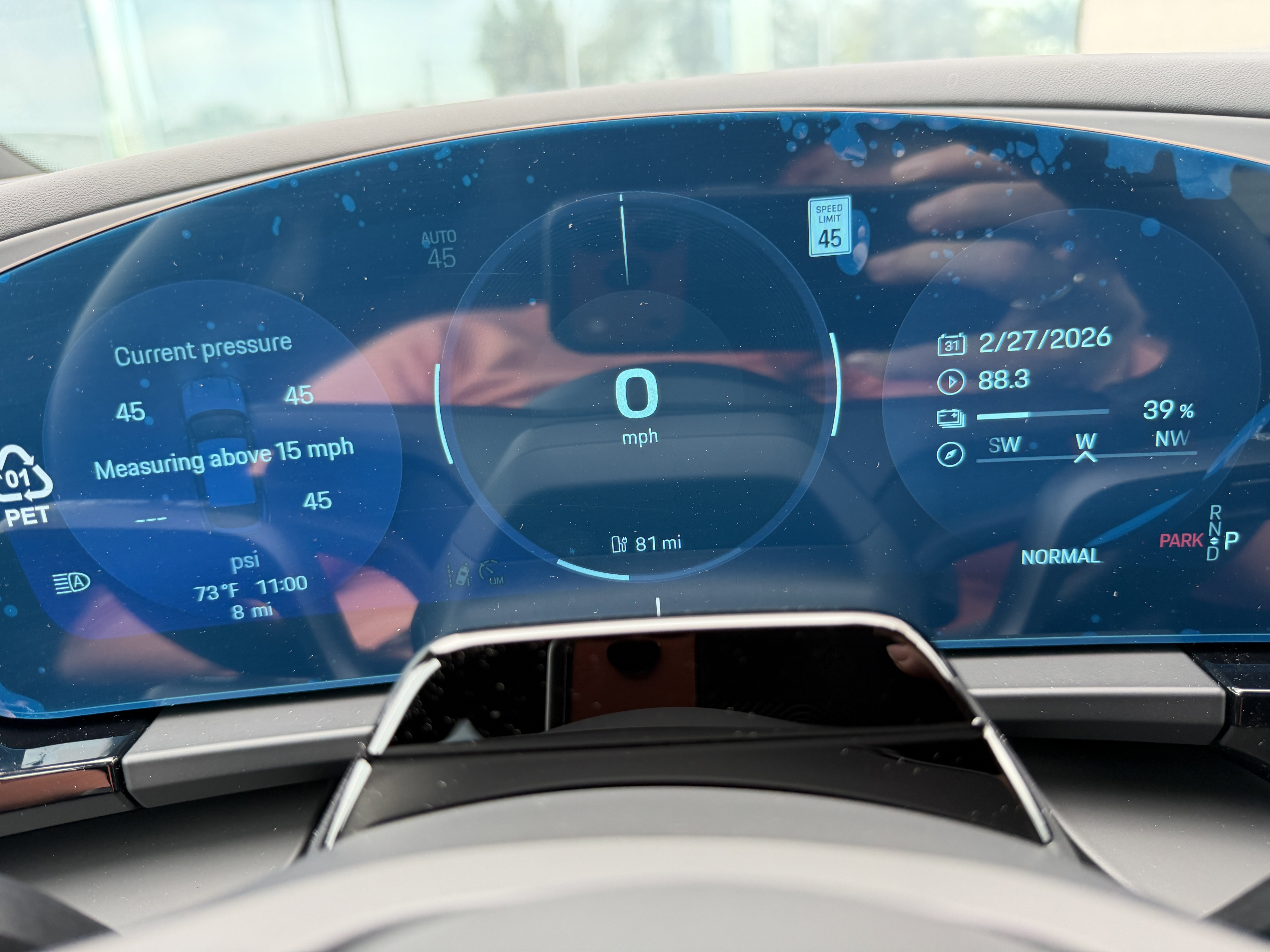 New 2026 Porsche Macan Electric image 37