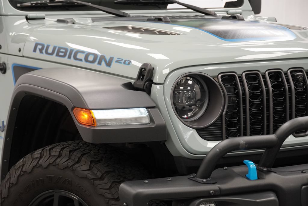 Used 2023 Jeep Wrangler Unlimited Rubicon 4xe AWD/4WD image 5