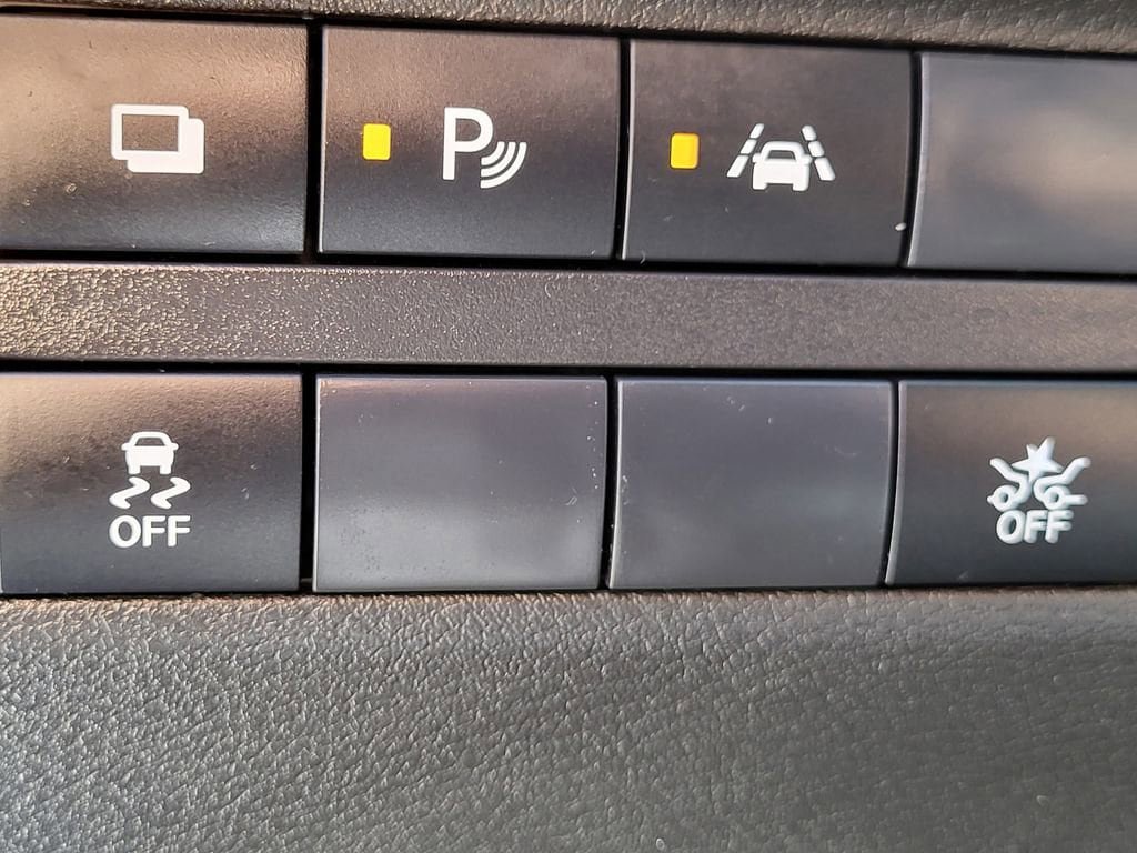 Used 2025 Nissan Versa S FWD image 9