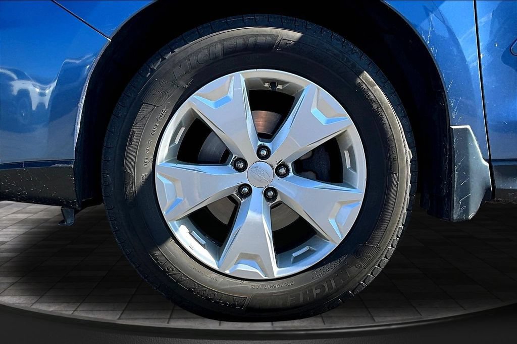 Used 2015 Subaru Forester 2.5i Limited AWD/4WD image 30