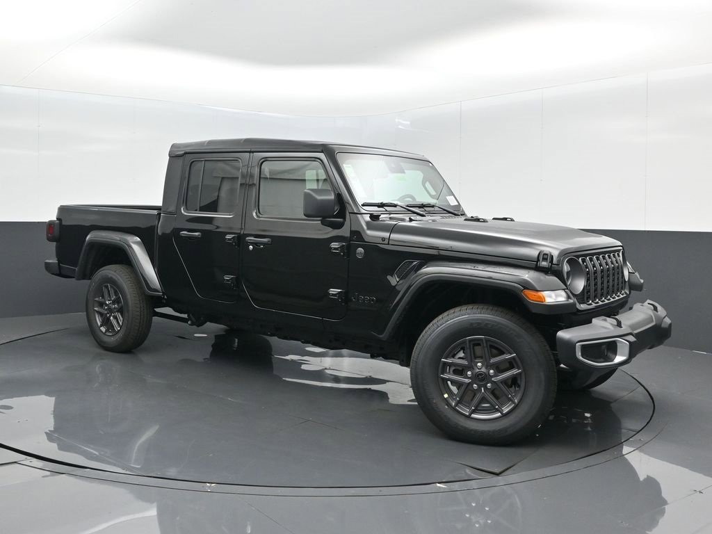 New 2025 Jeep Gladiator Sport image 1