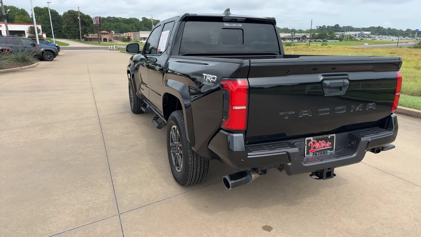 Used 2025 Toyota Tacoma TRD Sport w/ TRD Sport Upgrade Package RWD image 6