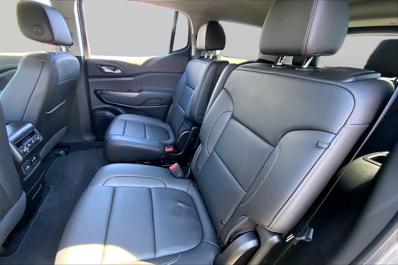 Used 2023 GMC Acadia SLT AWD/4WD image 20