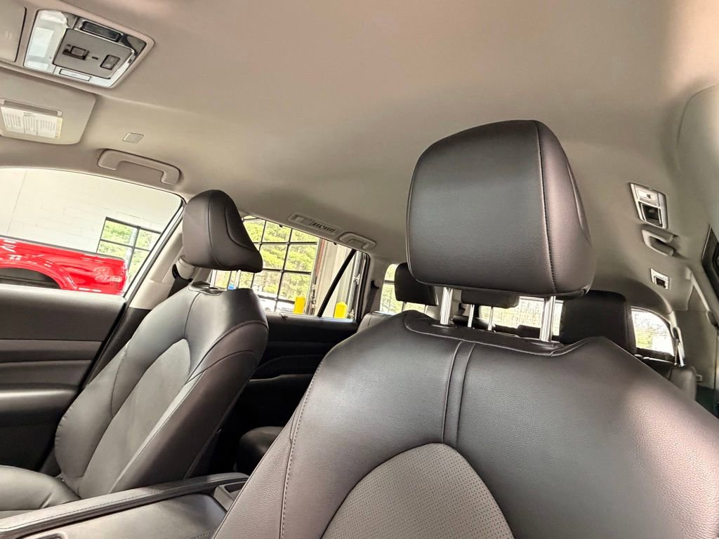 Used 2024 Toyota Grand Highlander AWD Hybrid image 24