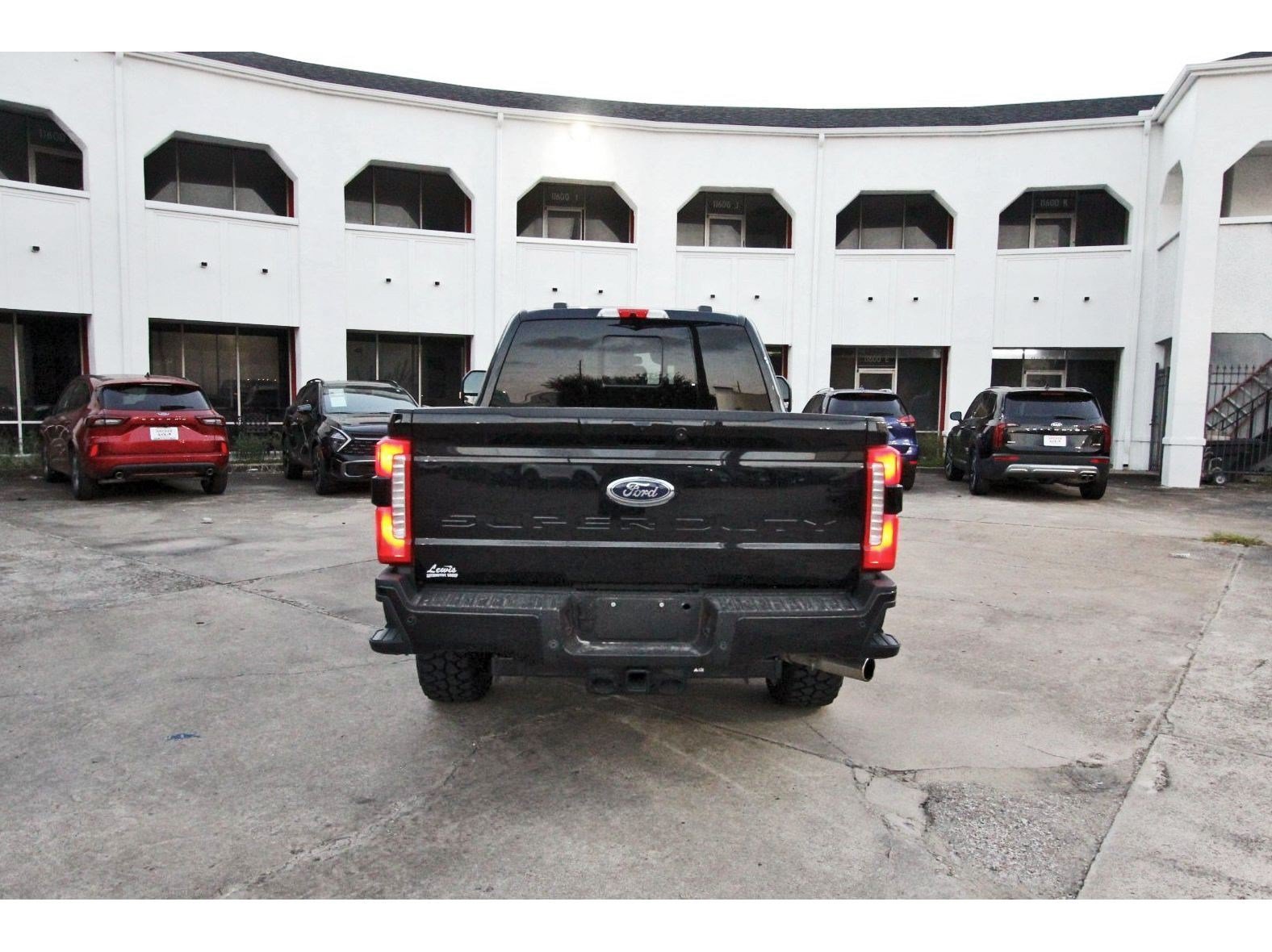 Used 2024 Ford F250 Lariat w/ Sport Appearance Package AWD/4WD image 6