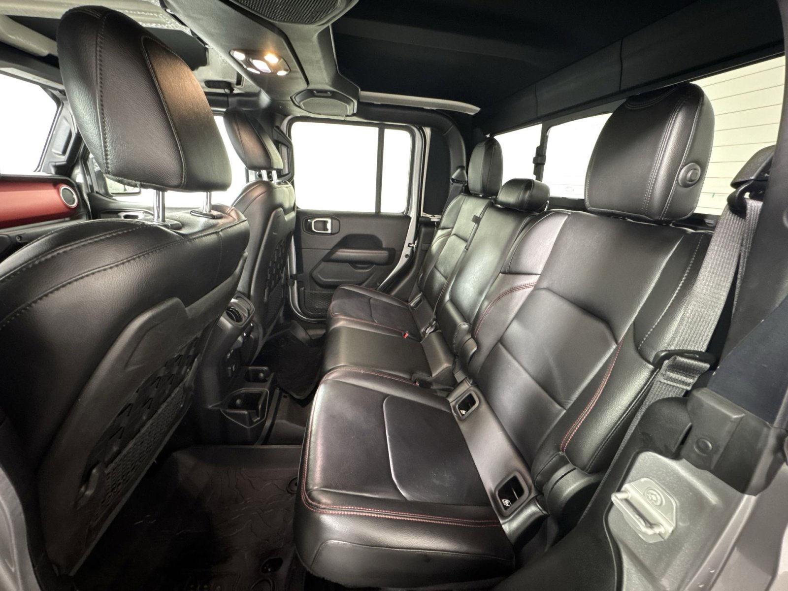 Used 2020 Jeep Gladiator Rubicon image 24