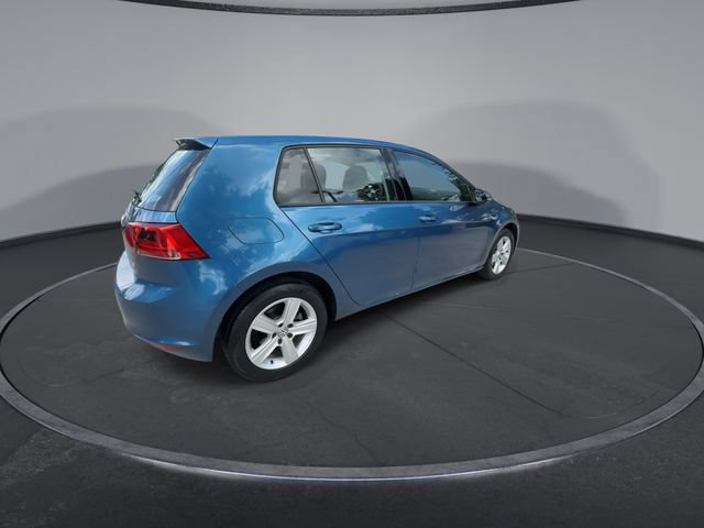 Used 2017 Volkswagen Golf Wolfsburg Edition FWD image 8