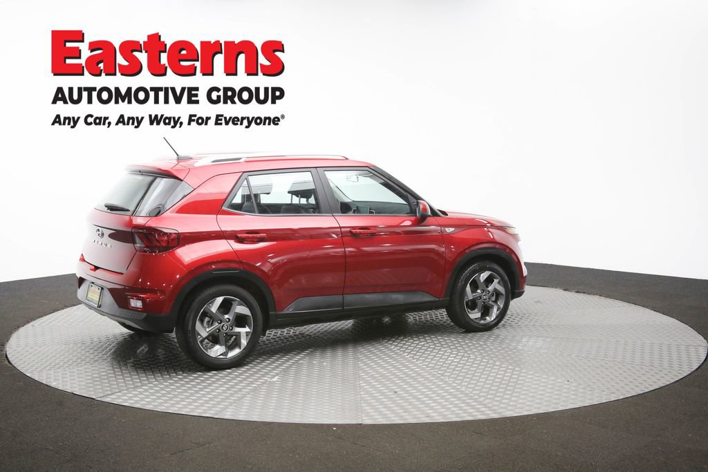 Used 2025 Hyundai Venue Limited FWD image 42