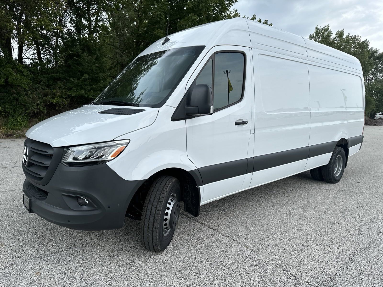 New 2024 Mercedes-Benz Sprinter 3500 image 3