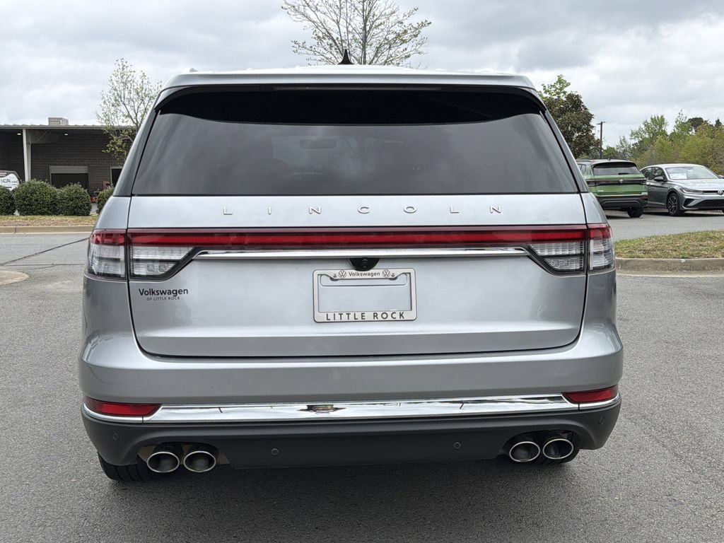 Used 2022 Lincoln Aviator Reserve w/ Elements Package Plus AWD/4WD image 4
