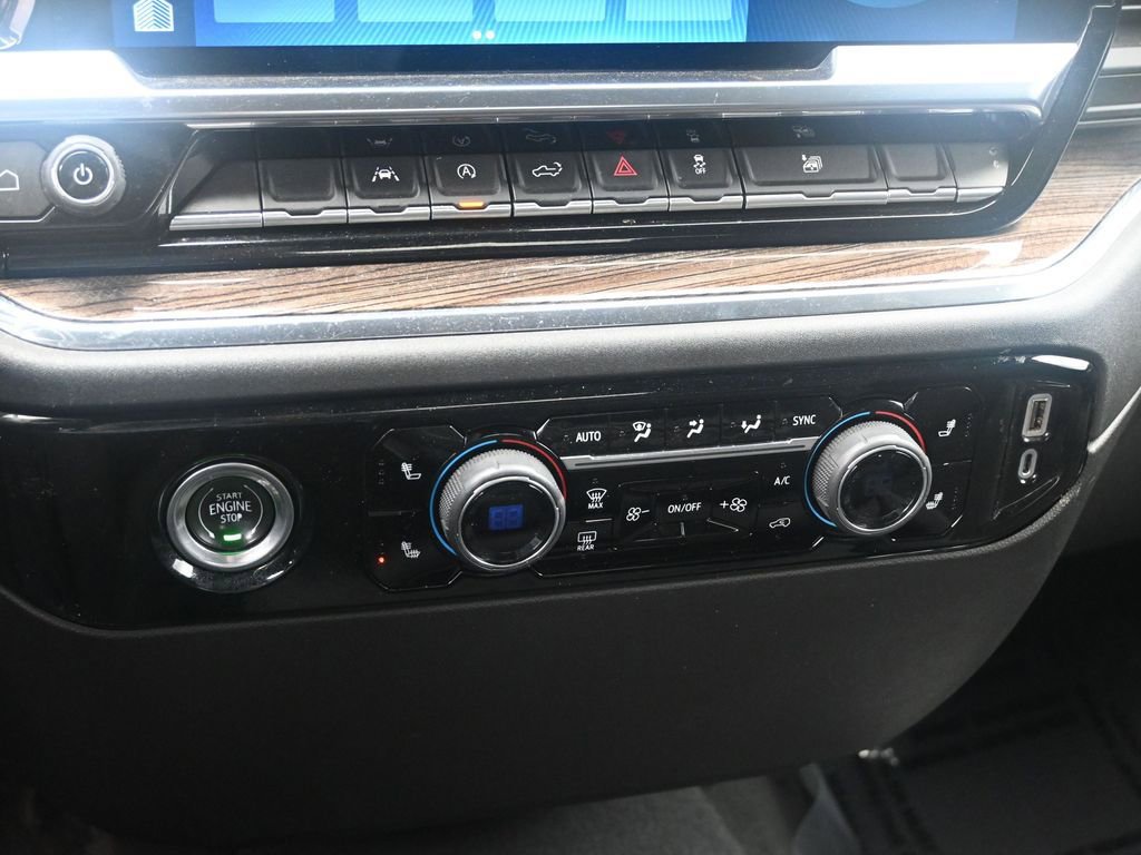 Used 2023 Chevrolet Silverado 1500 RST image 18