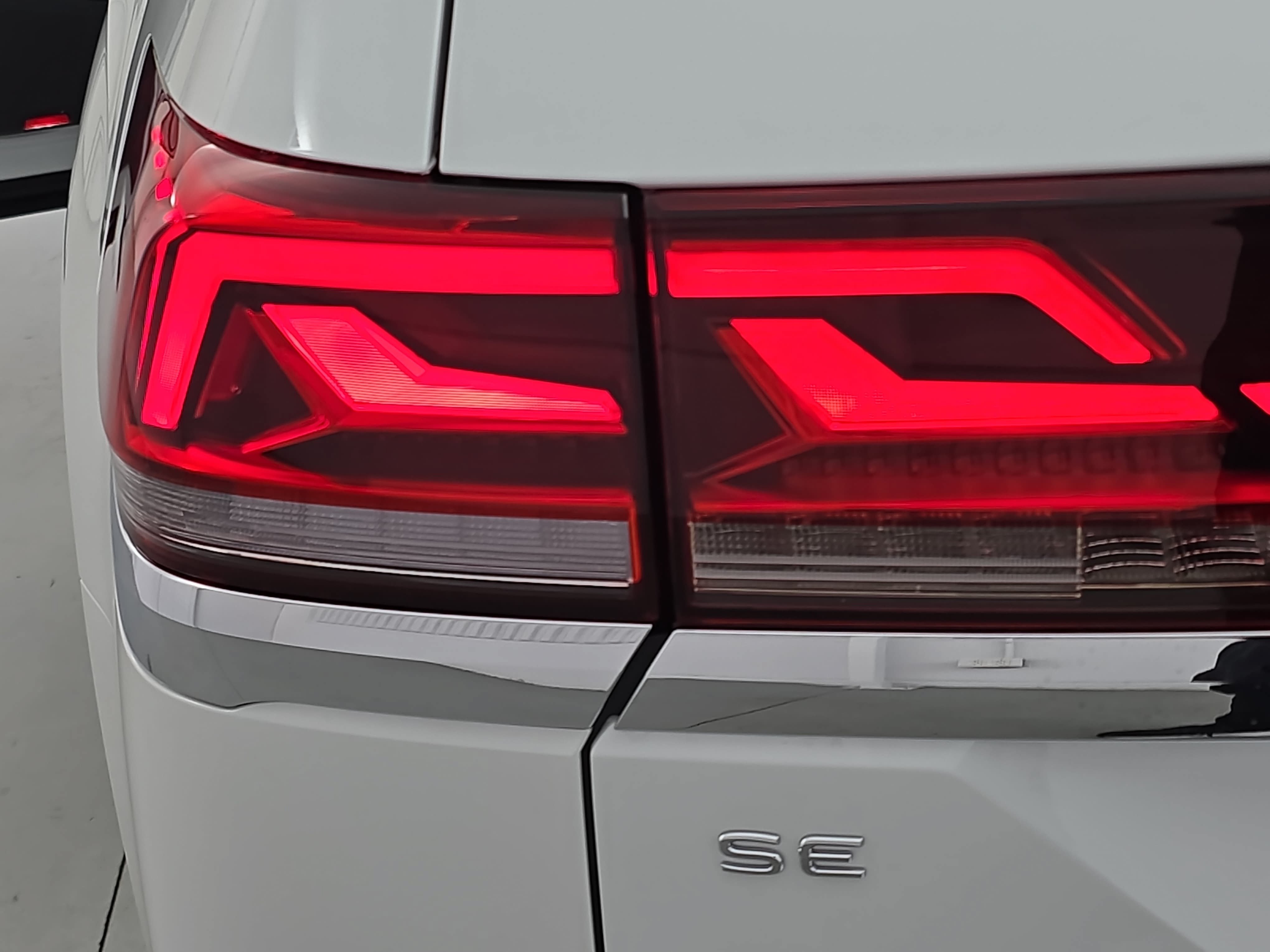 New 2026 Volkswagen Atlas SE FWD image 36
