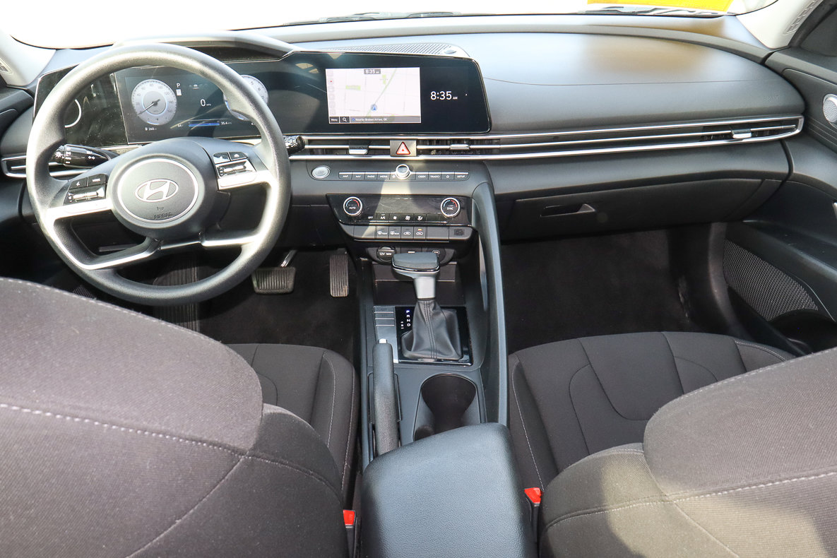 Used 2024 Hyundai Elantra SEL FWD image 10