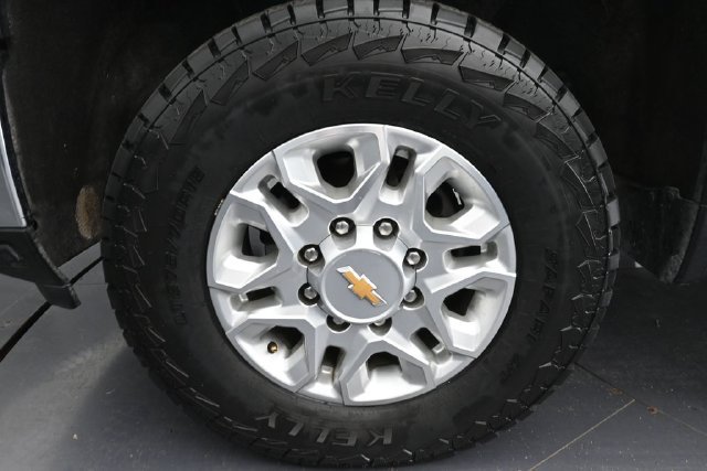 Used 2024 Chevrolet Silverado 2500 LTZ w/ LTZ Convenience Package AWD/4WD image 23