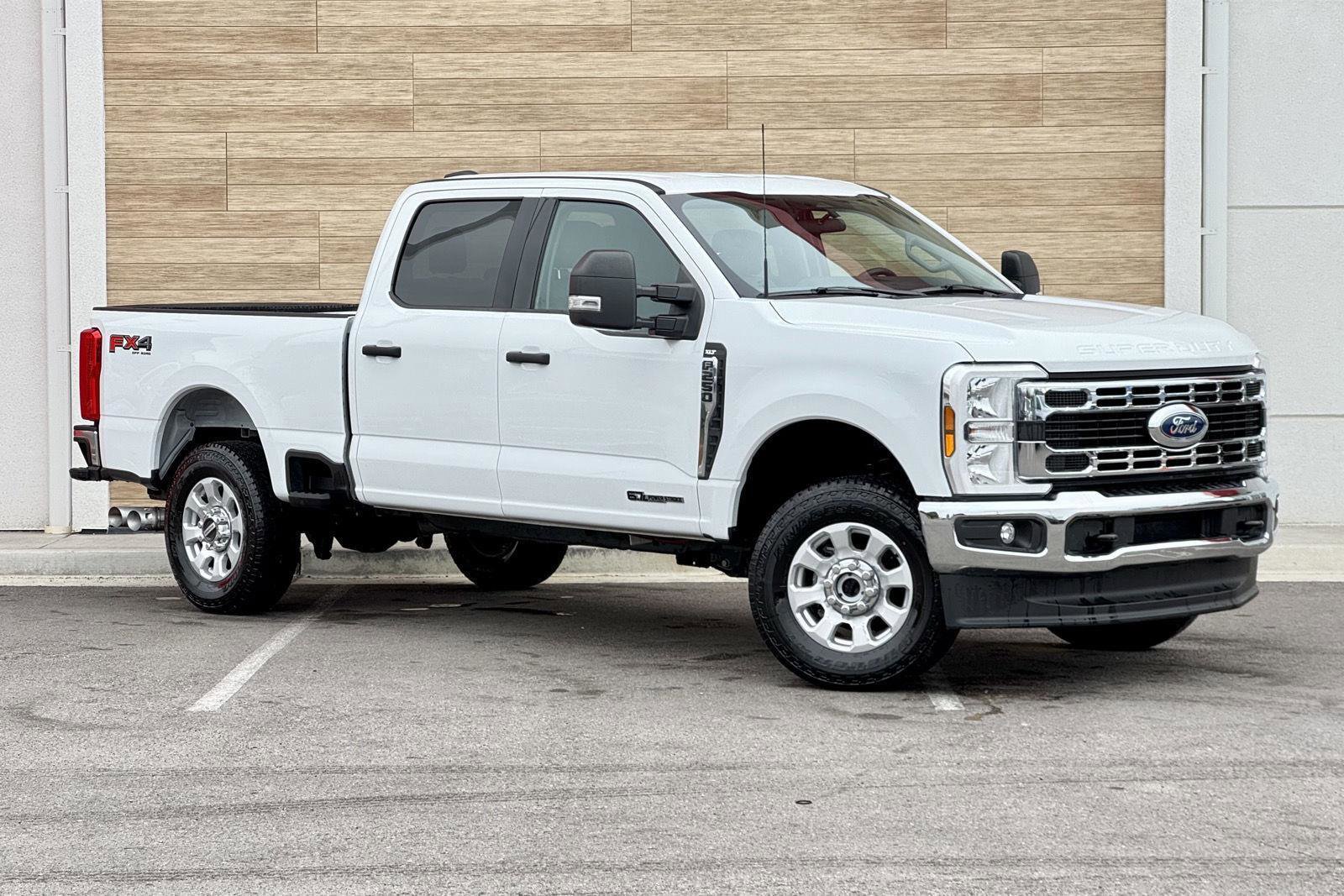 Used 2024 Ford F250 XLT w/ FX4 Off-Road Package image 2
