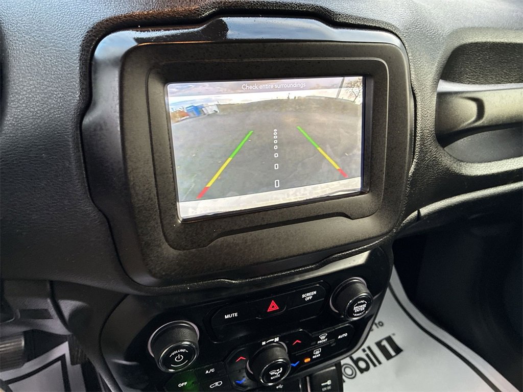 Used 2020 Jeep Renegade Limited image 16