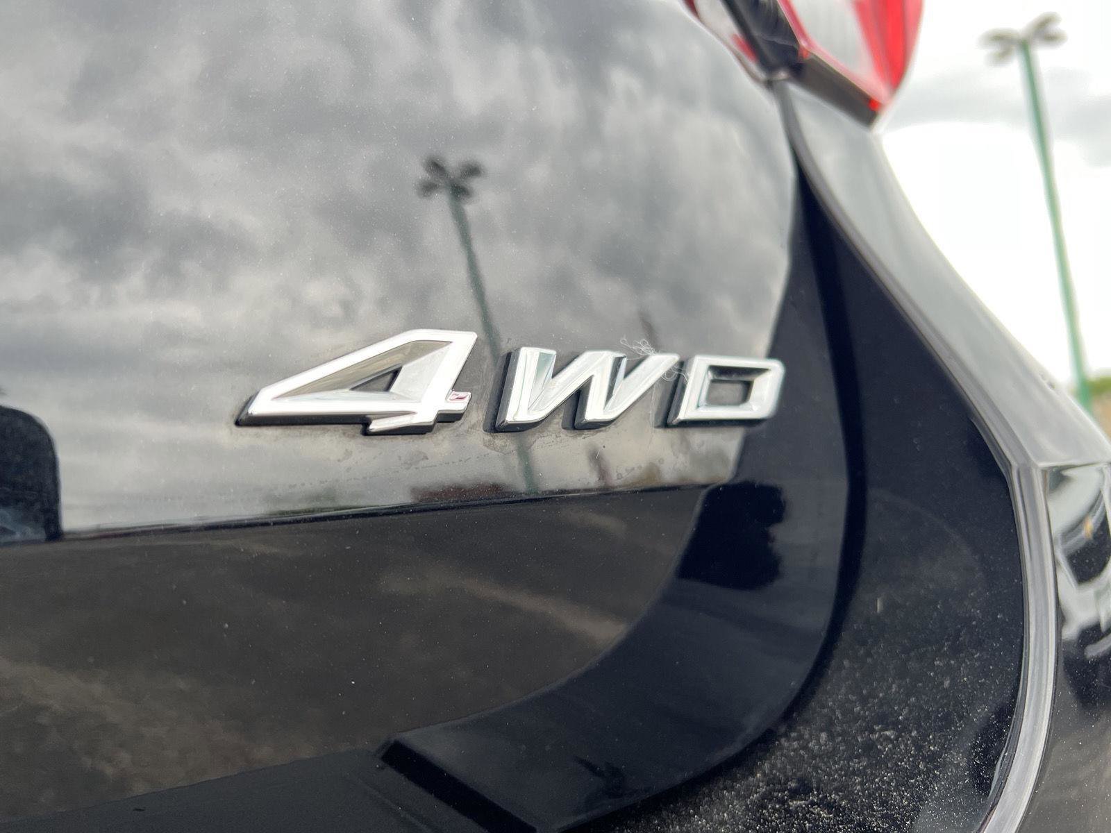 Used 2025 Ford Explorer ST-Line w/ ST-Line Street Pack AWD/4WD image 8