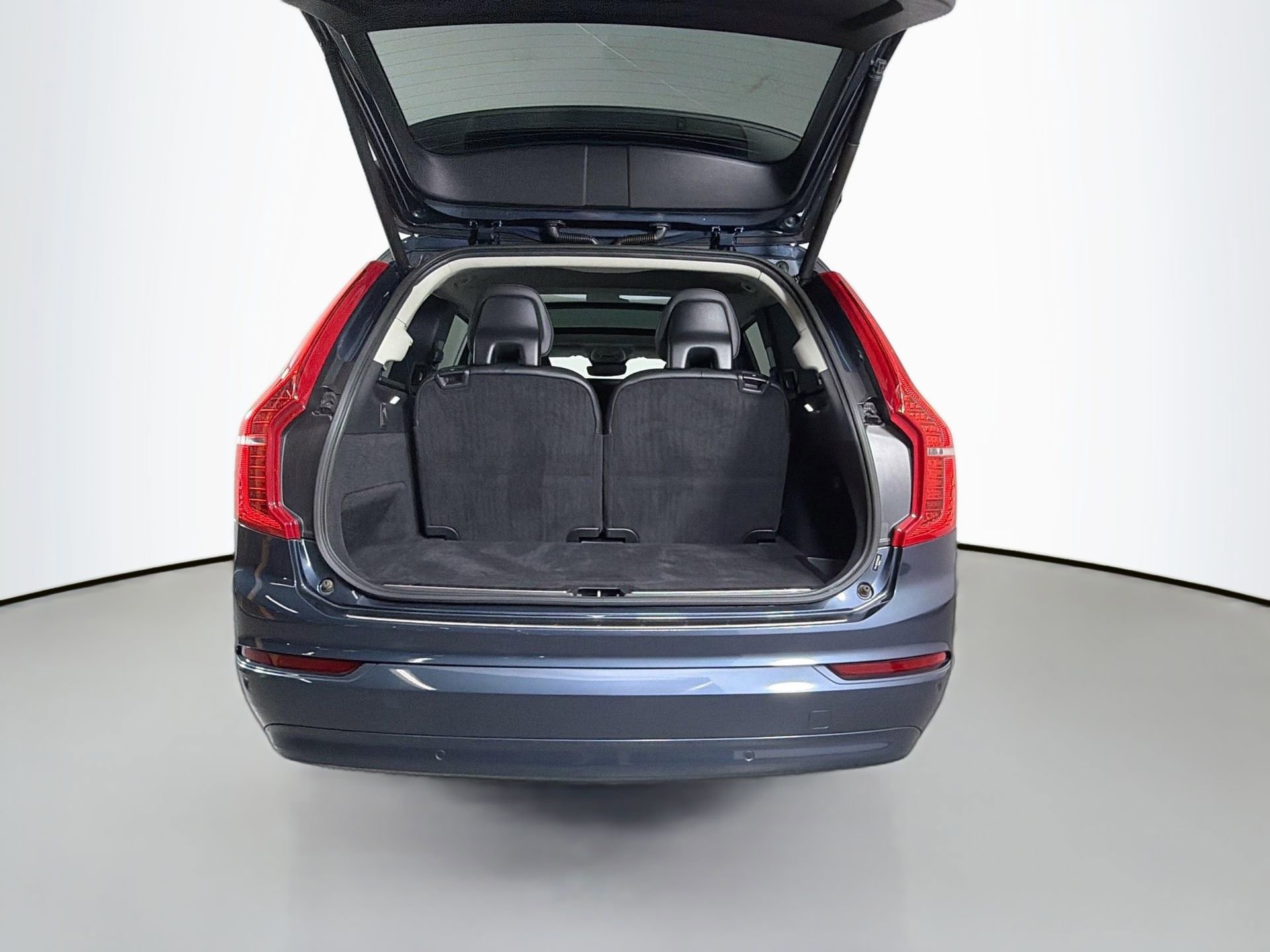 Certified 2023 Volvo XC90 B5 Core w/ Protection Package Premier AWD/4WD image 27
