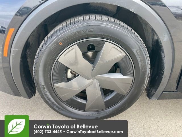 Used 2024 Toyota Prius LE image 25