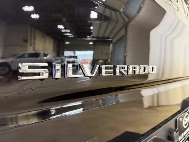 New 2026 Chevrolet Silverado 1500 LT w/ Convenience Package II AWD/4WD image 29