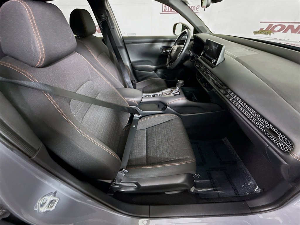 Used 2024 Honda HR-V Sport image 27