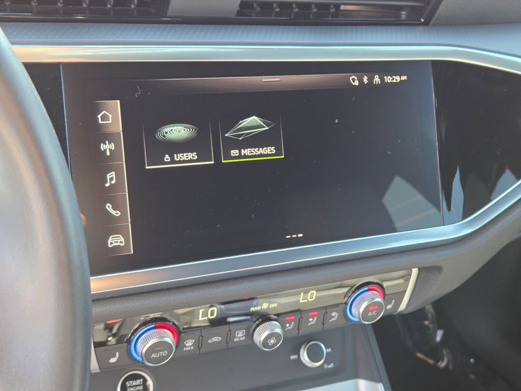 Used 2023 Audi Q3 2.0T Premium w/ Convenience Package image 13