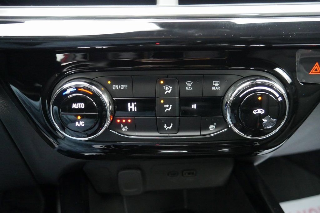 New 2026 Chevrolet Trax RS w/ Driver Confidence Package image 17