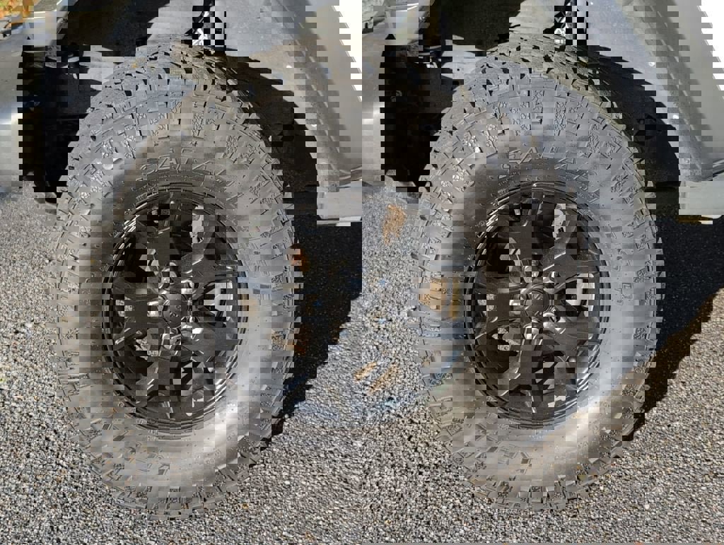 Used 2022 Jeep Wrangler Sport image 10