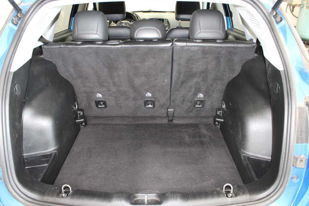 Used 2020 Jeep Compass Limited AWD/4WD image 7