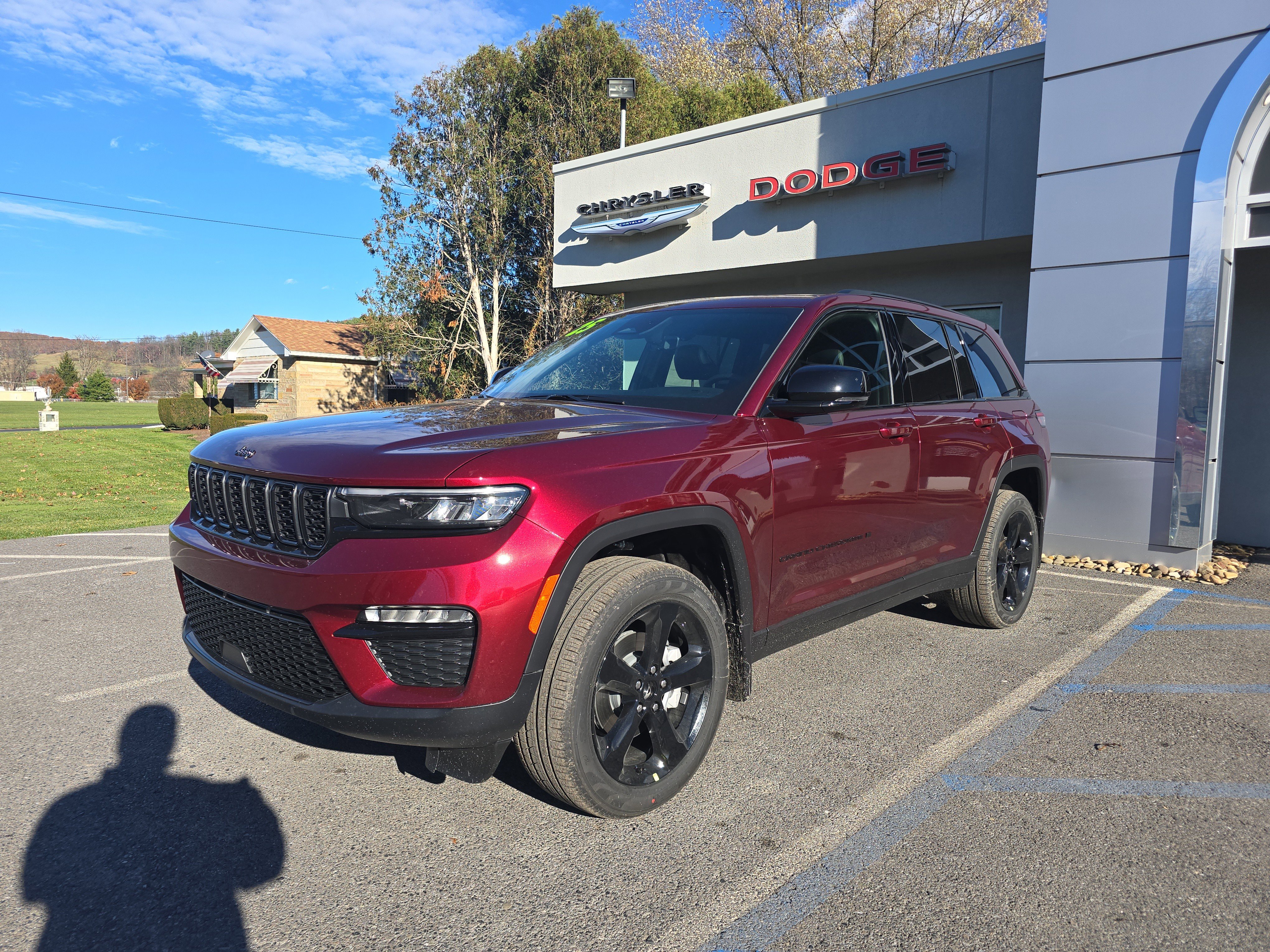 New 2025 Jeep Grand Cherokee Limited image 8