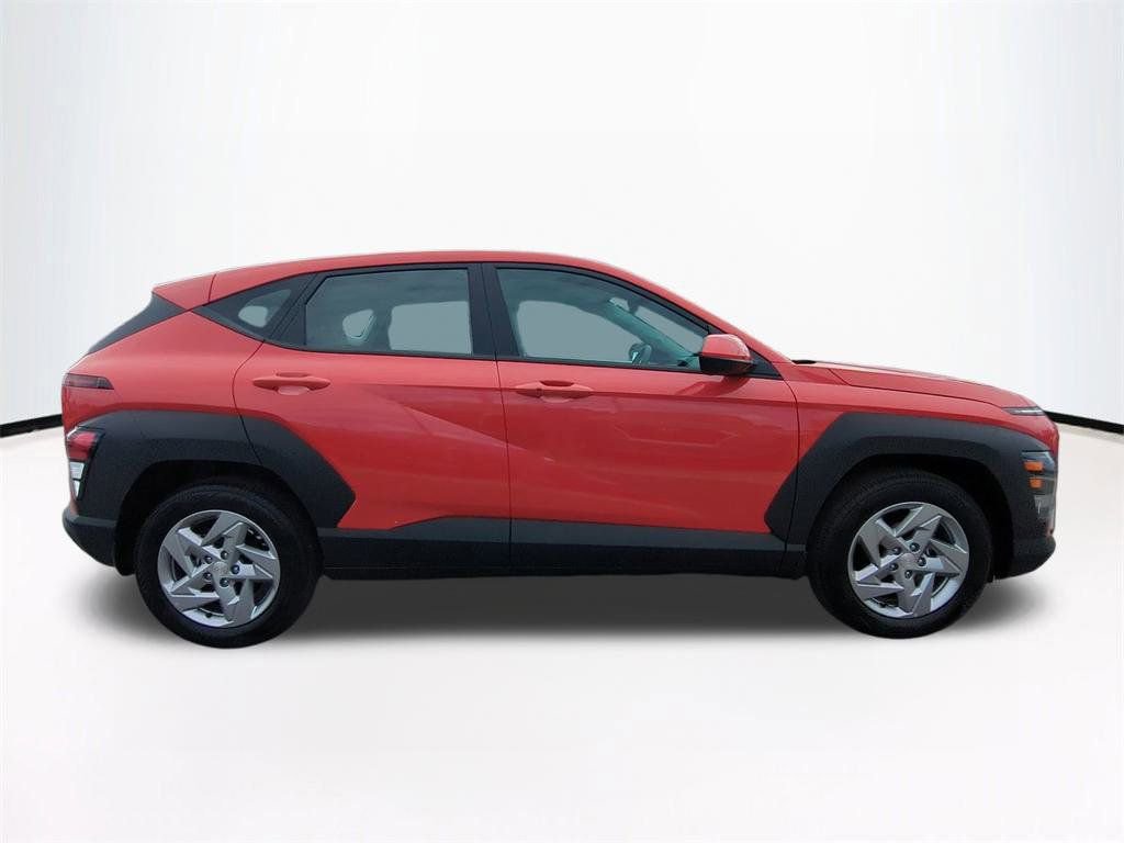 New 2026 Hyundai Kona SE image 4