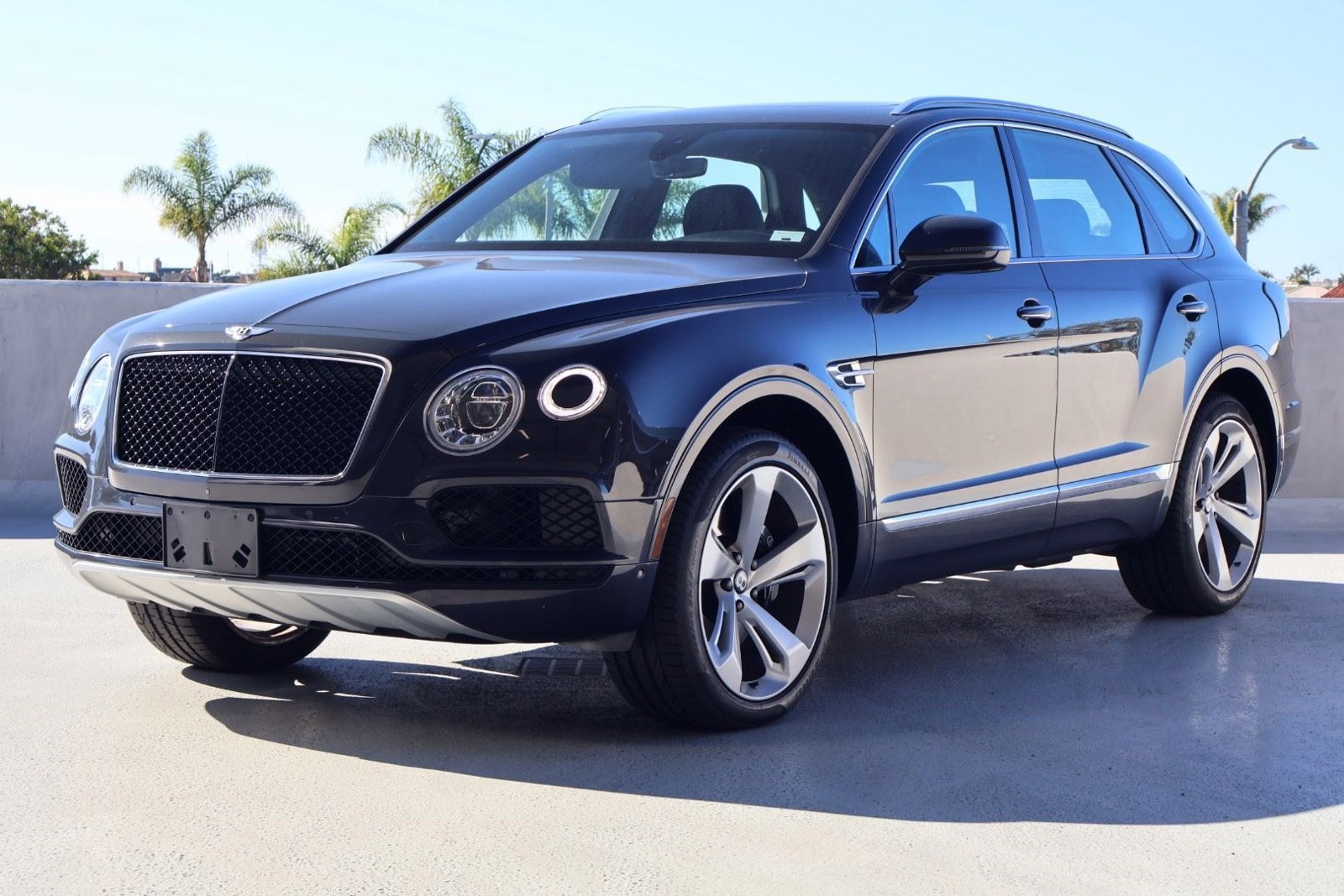 Certified 2019 Bentley Bentayga image 8
