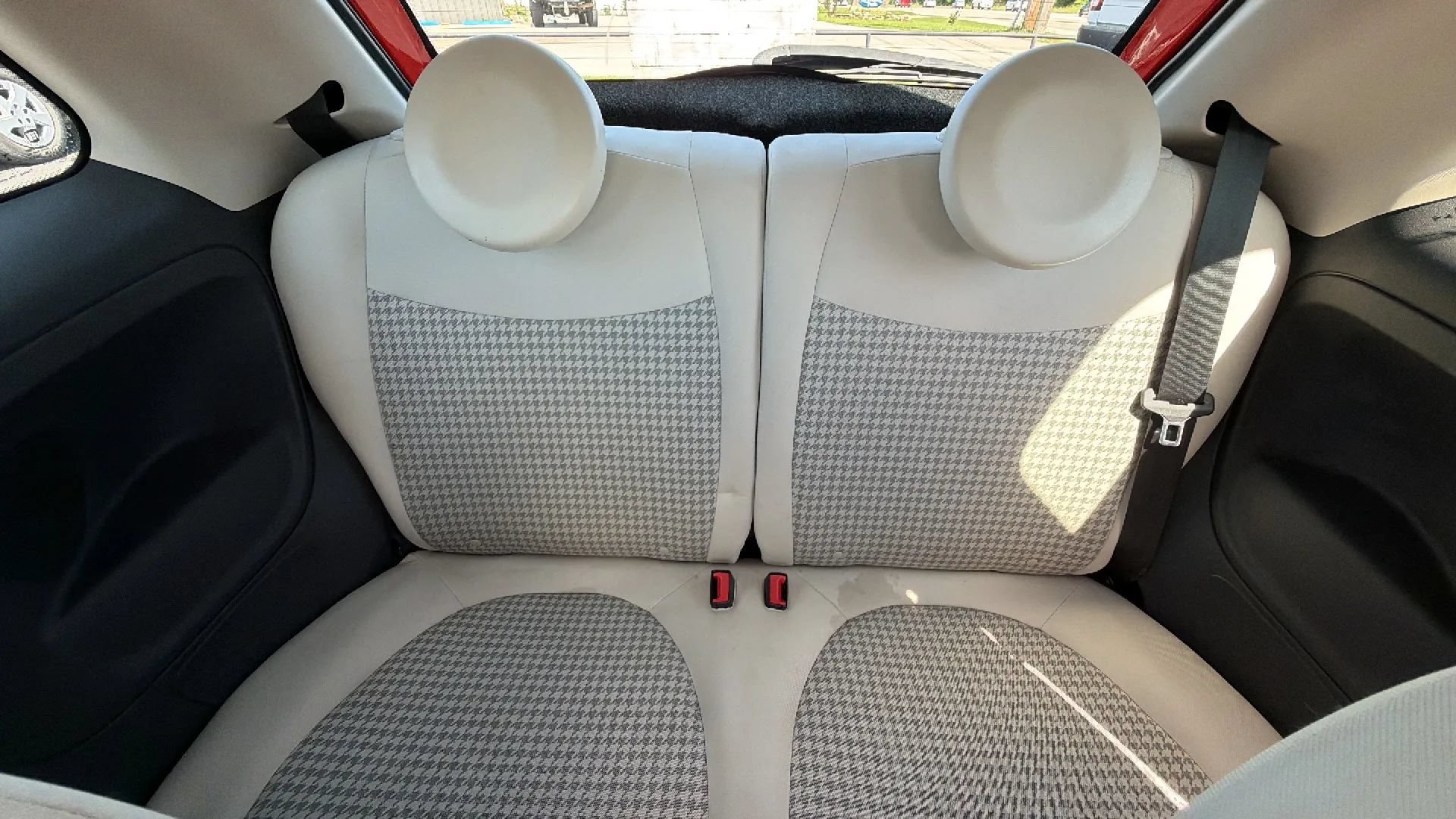Used 2018 FIAT 500 Pop FWD image 9