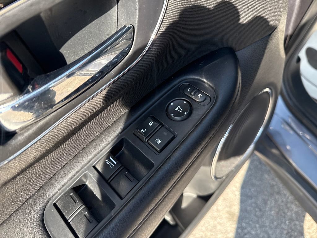 Used 2018 Honda HR-V EX image 18