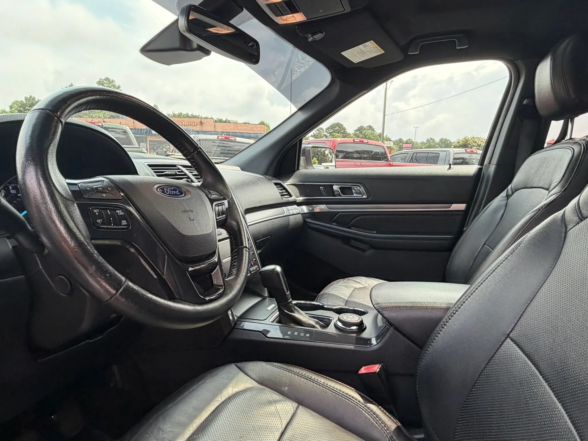 Used 2018 Ford Explorer Sport w/ Equipment Group 401A AWD/4WD image 15