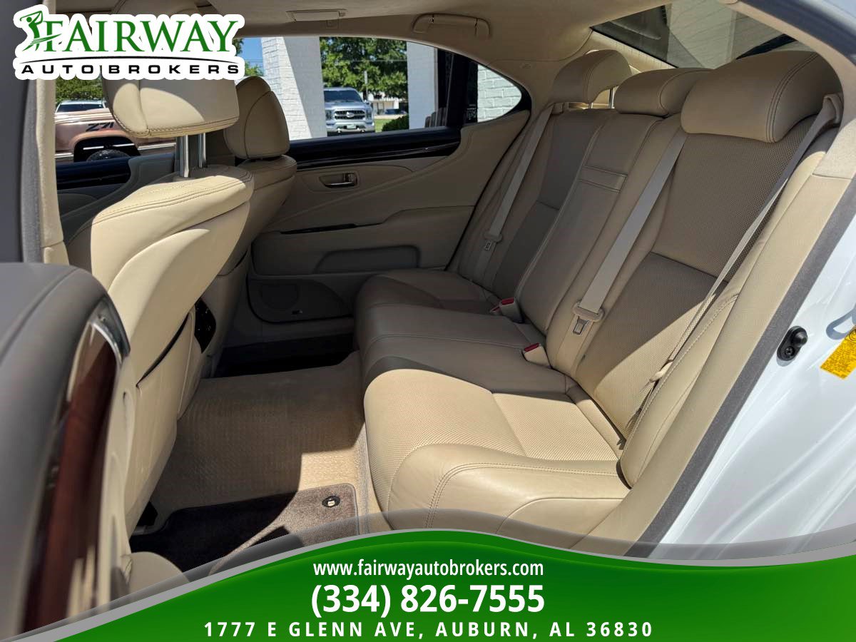 Used 2015 Lexus LS 460 L RWD image 11