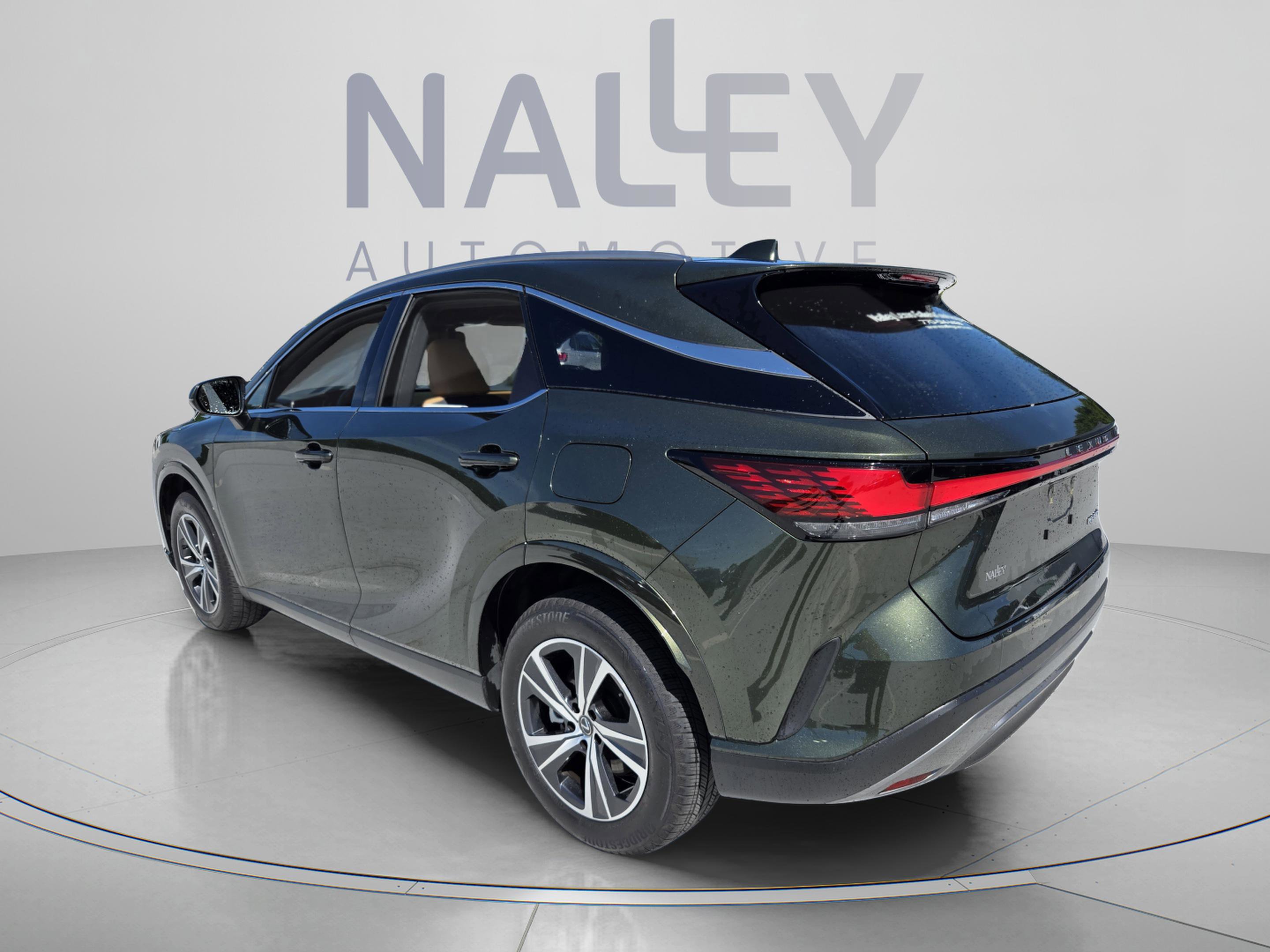 Used 2025 Lexus RX 350 Premium w/ Accessory Package (Z1) FWD image 3