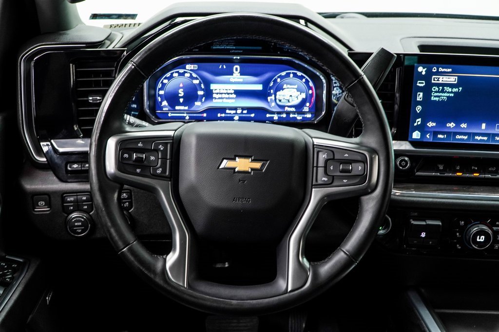 Used 2024 Chevrolet Silverado 3500 LTZ w/ LTZ Premium Package image 17