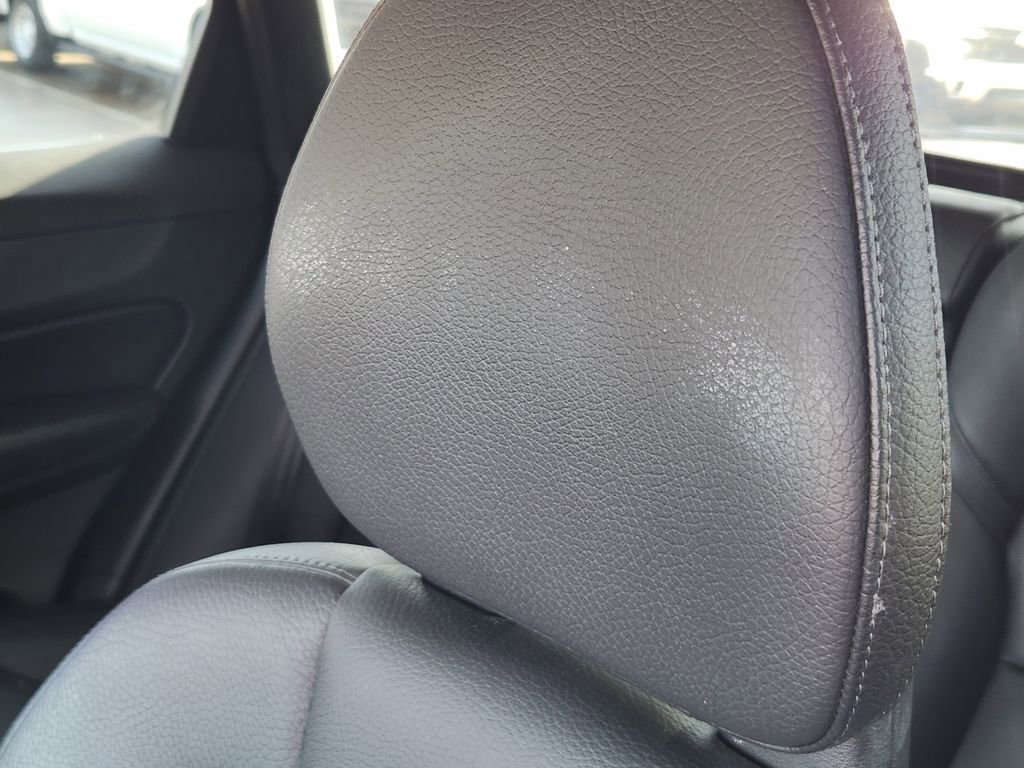 Used 2018 Volvo XC60 T6 Momentum w/ Advanced Package image 17