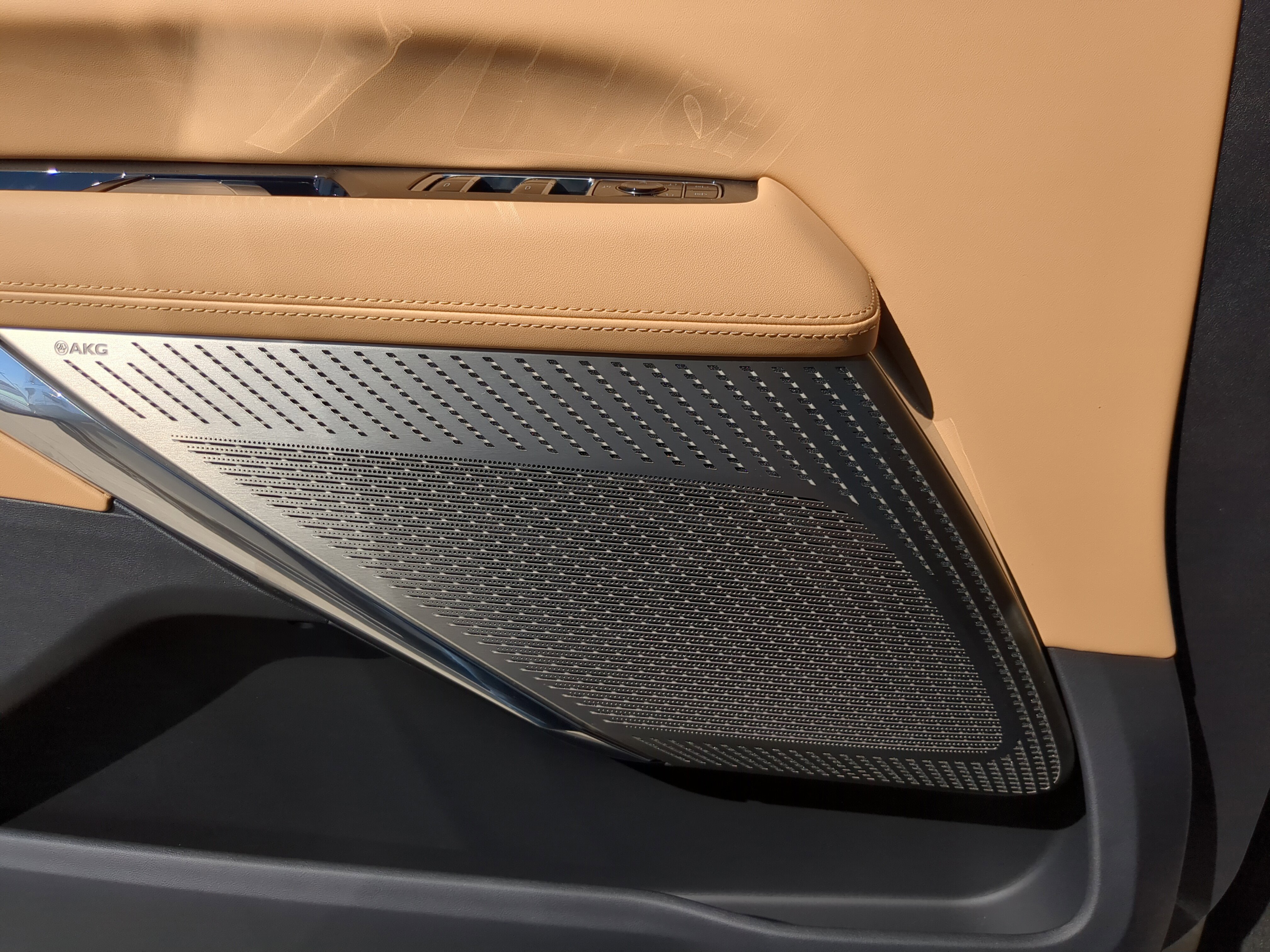 New 2026 Cadillac Escalade IQ Luxury 2 image 19