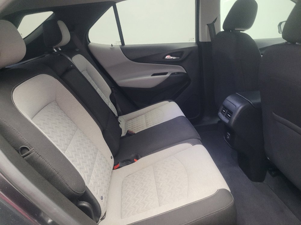 Used 2022 Chevrolet Equinox LS image 18