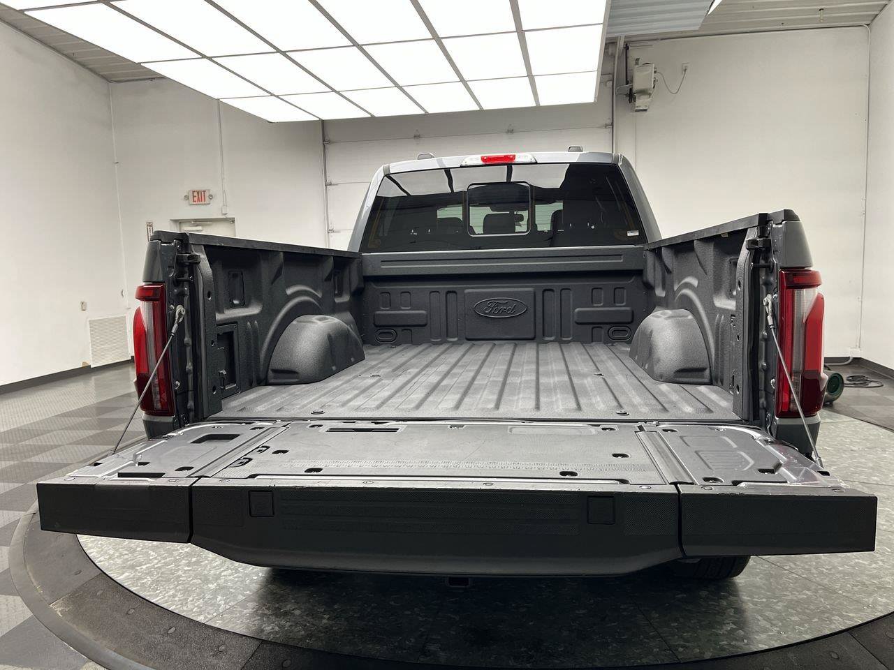 Used 2024 Ford F150 Lariat w/ Equipment Group 502A High AWD/4WD image 34