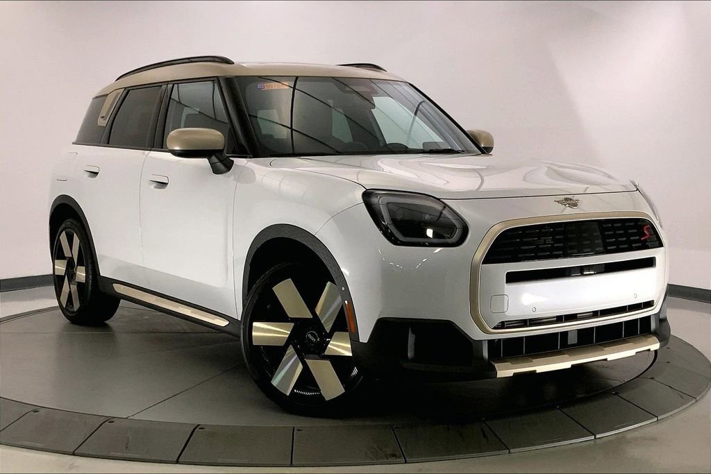 Used 2025 MINI Cooper Countryman S w/ Comfort Package Max image 32