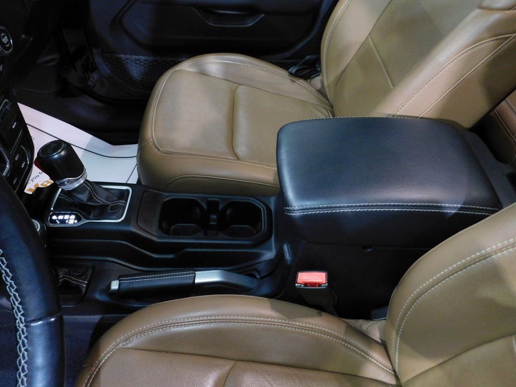 Used 2022 Jeep Wrangler Unlimited Rubicon 4xe w/ Dual Top Group image 41