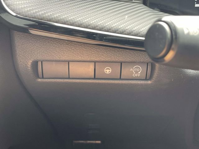 Used 2025 Nissan Kicks SR w/ Illumination Package FWD image 21