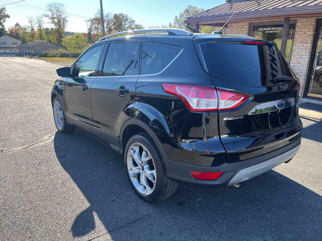 Used 2016 Ford Escape Titanium w/ Equipment Group 301A image 8