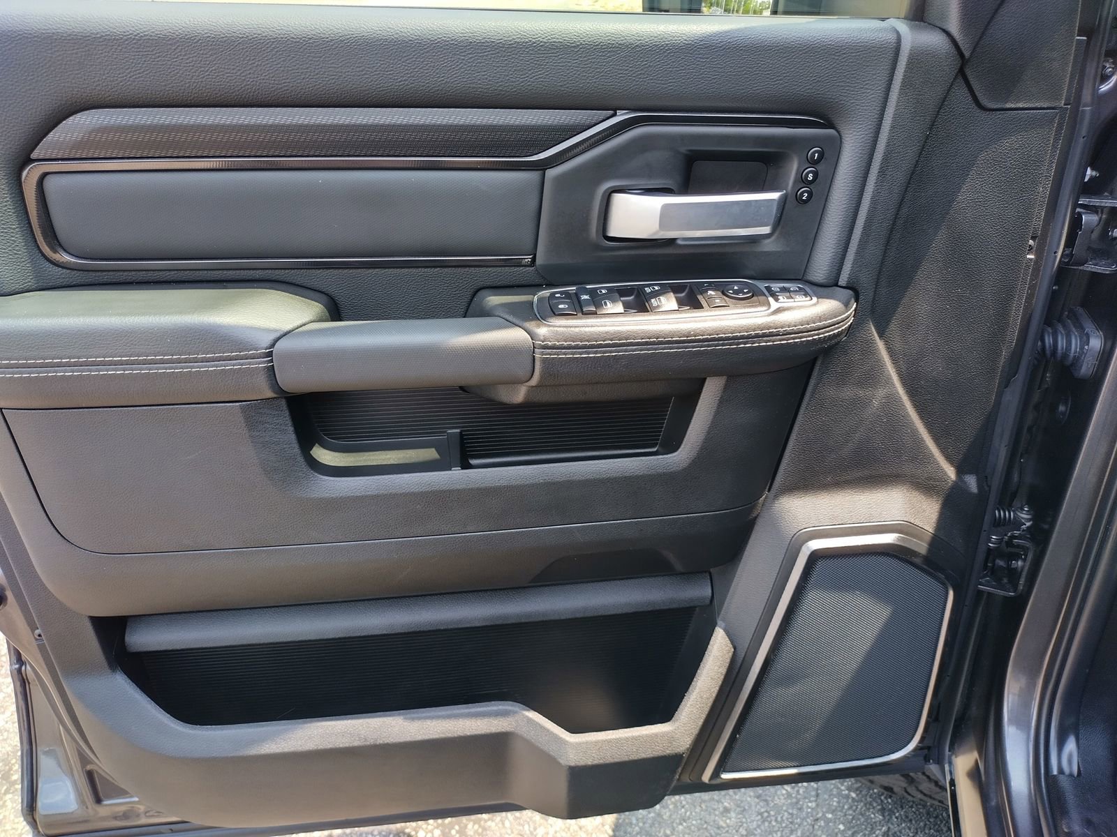 Used 2024 RAM 2500 Rebel image 8