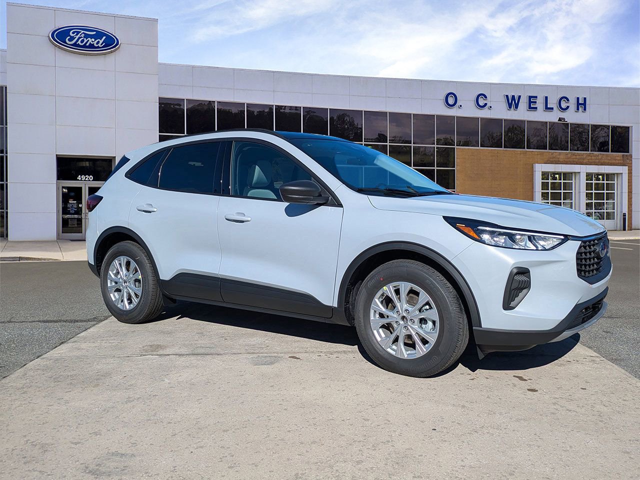 New 2026 Ford Escape Active w/ Active Premium Tech Pack